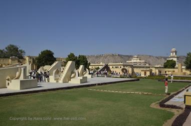 06 Jantar_Mantar,_Jaipur_DSC5184_b_H600